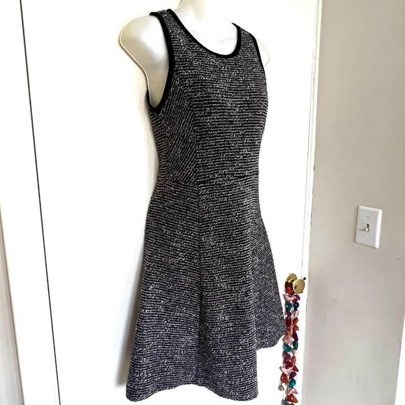 J CREW NAVY BLUE & OFF WHITE TEXTURED STRIPE SLEEVELESS DRESS SIZE 2 - Picture 4 of 9